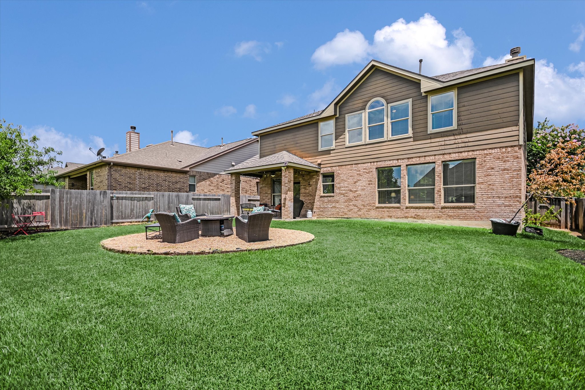 4623 Chestnut Meadows Bend Georgetown, TX 78626 - Photo 30 of 30 front view of a house with a yard