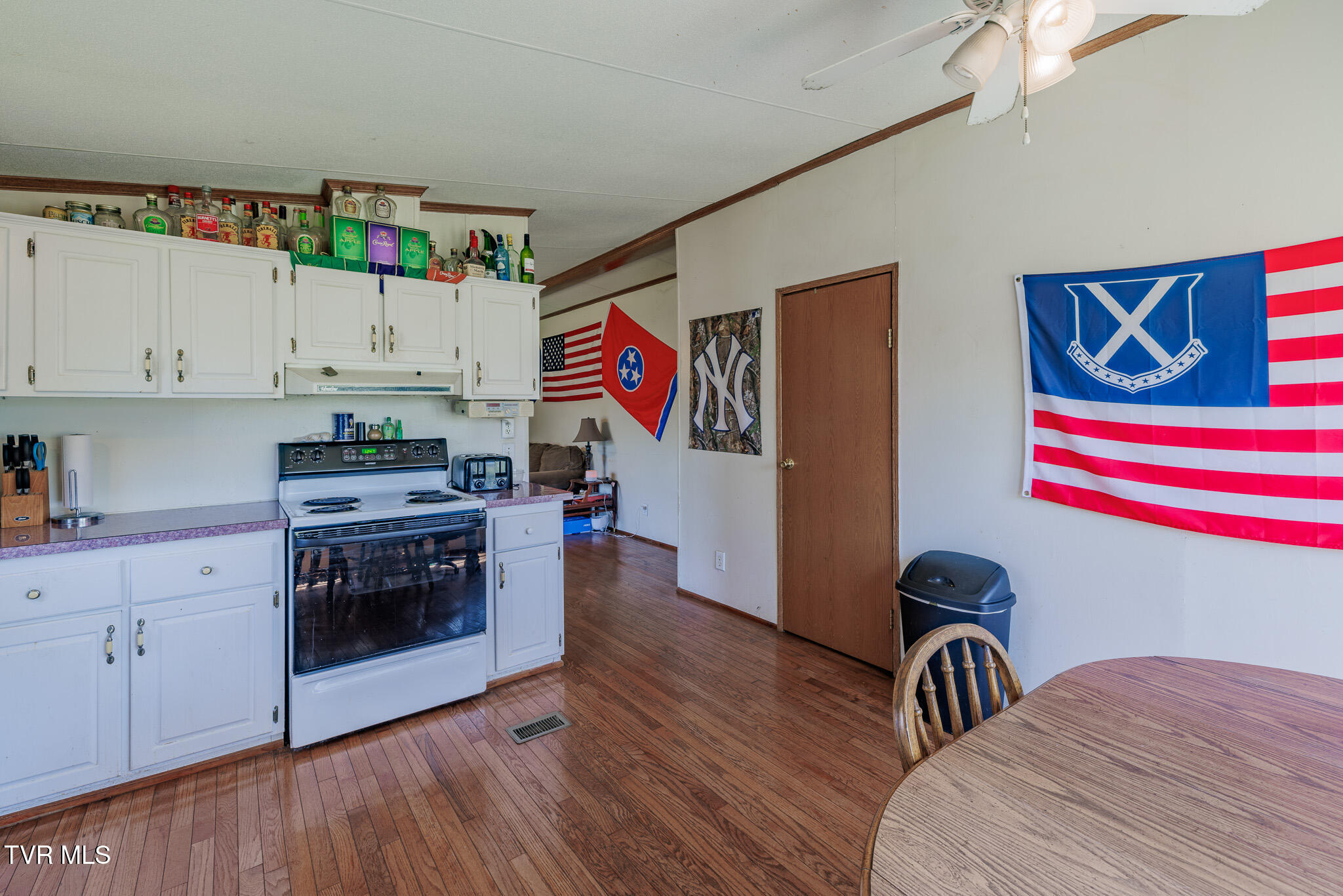 1005 Antioch Road Johnson City, TN 37604 - Photo 11 of 20 1R9A5502-HDR