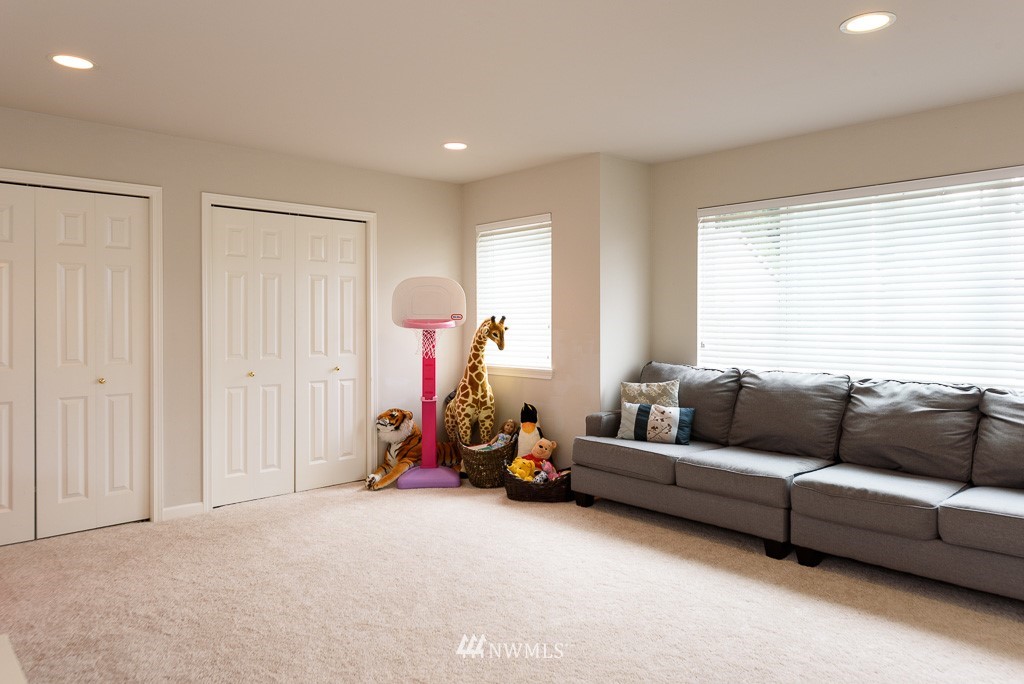 2311 198th Street Southeast Bothell, WA 98012 - Photo 15 of 25 Gallery Image 15