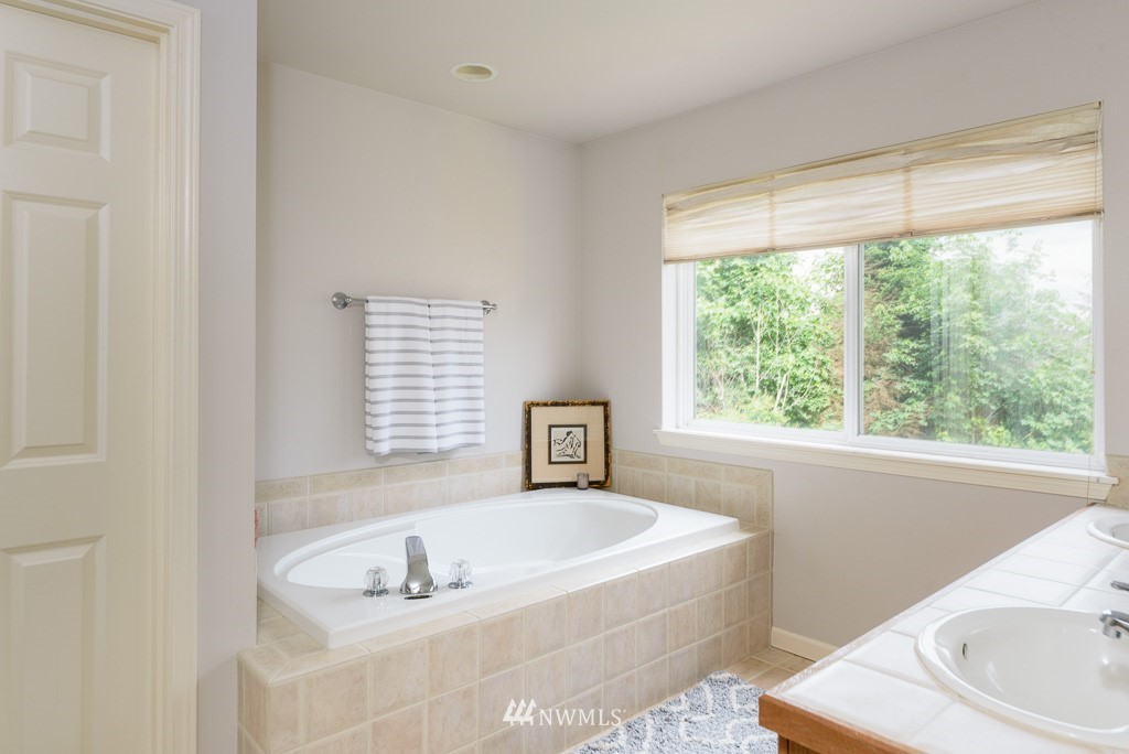 2311 198th Street Southeast Bothell, WA 98012 - Photo 18 of 25 Gallery Image 18