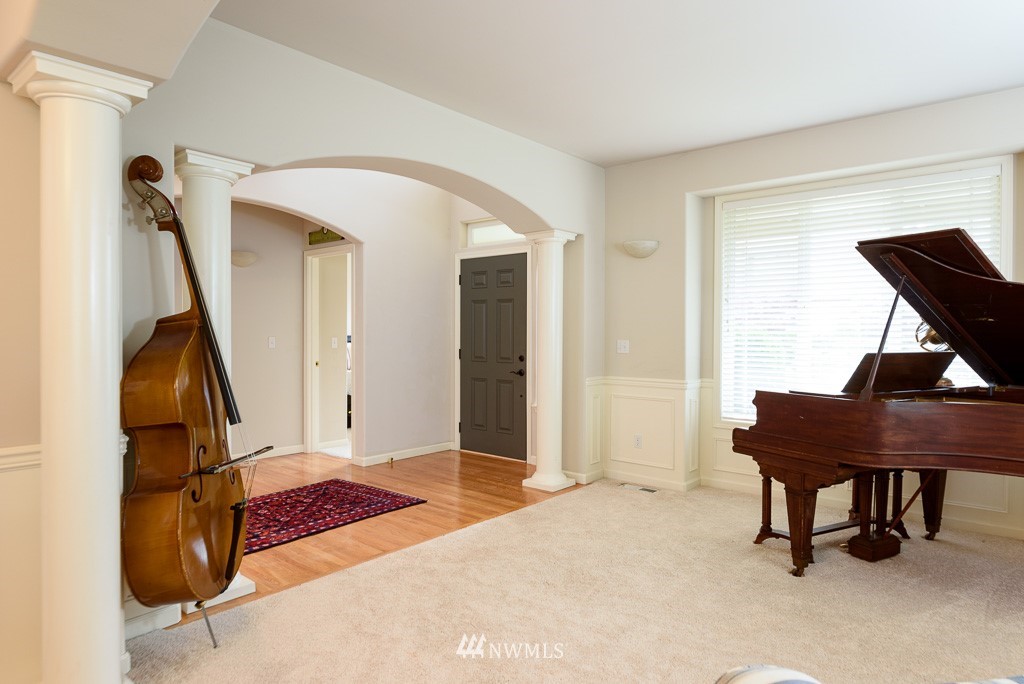 2311 198th Street Southeast Bothell, WA 98012 - Photo 3 of 25 Gallery Image 3