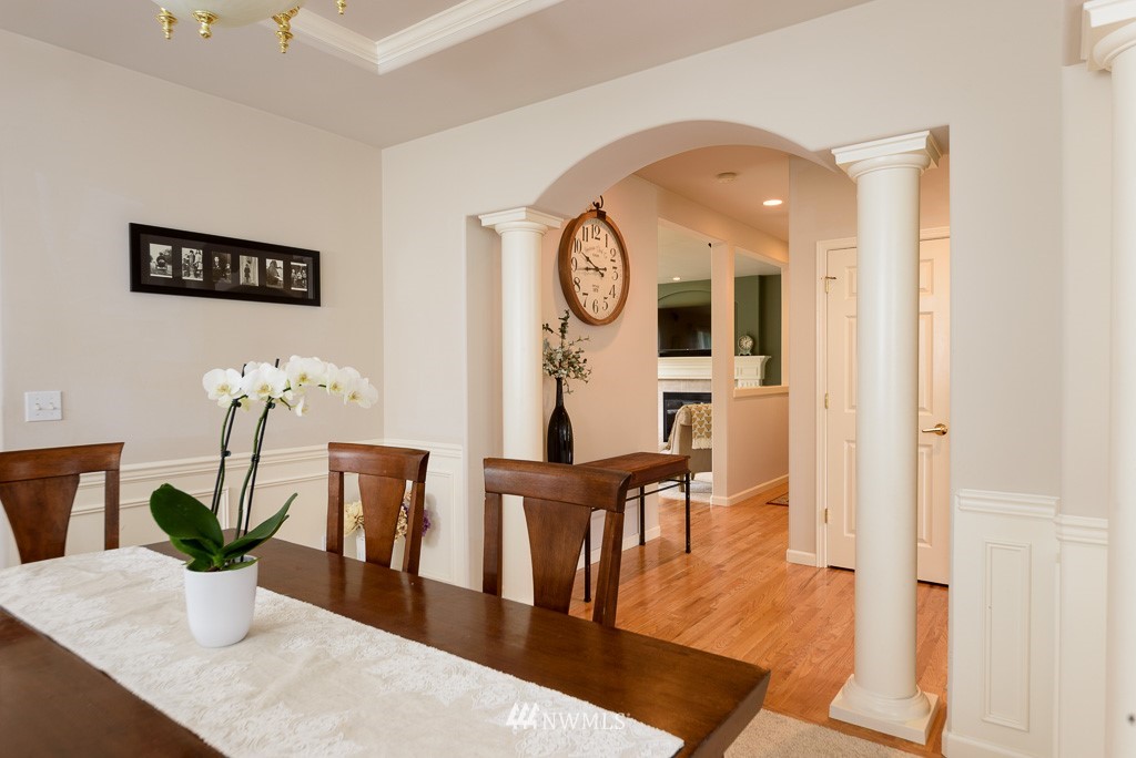 2311 198th Street Southeast Bothell, WA 98012 - Photo 4 of 25 Gallery Image 4