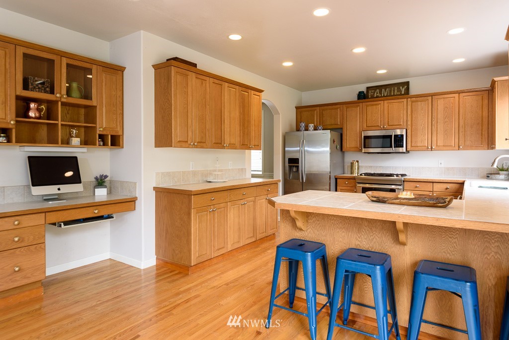 2311 198th Street Southeast Bothell, WA 98012 - Photo 7 of 25 Gallery Image 7