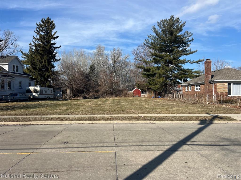 15003 Toepfer Drive Eastpointe, MI 48021 - Photo 1 of 2