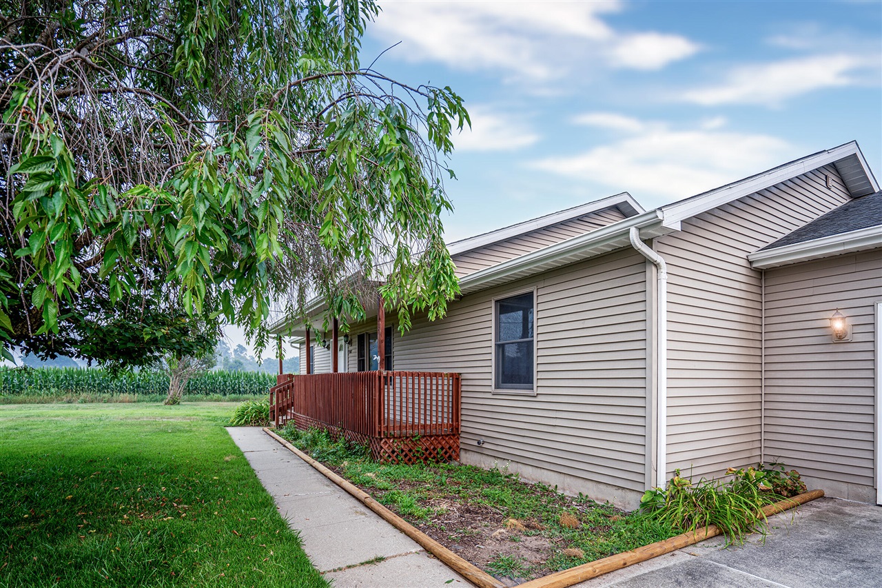5967 Nichols Road Mason, MI 48854 - Photo 6 of 49 Gallery Image 6