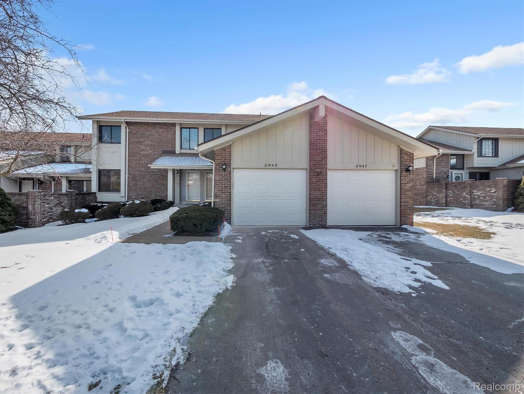 2947 Meadowbrook Drive Rochester, MI 48309 - Photo 1 of 9 2947-Meadowbrook-Dr-WindowStill-Real-Estate-Photography-3.jpg