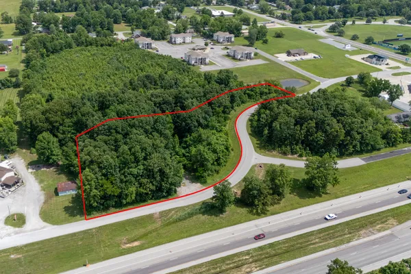 $249,000 | 1110 Pin Oak Drive, Carterville, IL 62918