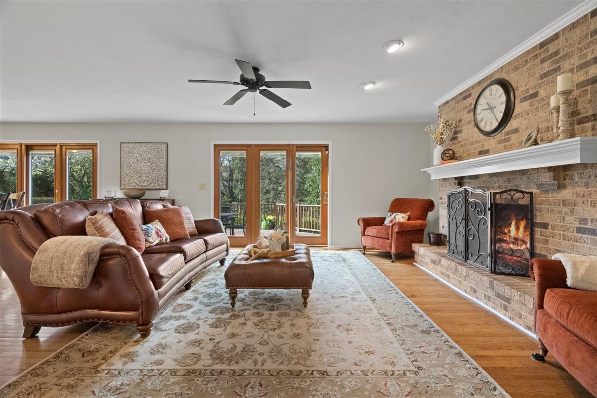 1012 Windhaven Road Libertyville, IL 60048 - Photo 13 of 63 Gallery Image 13