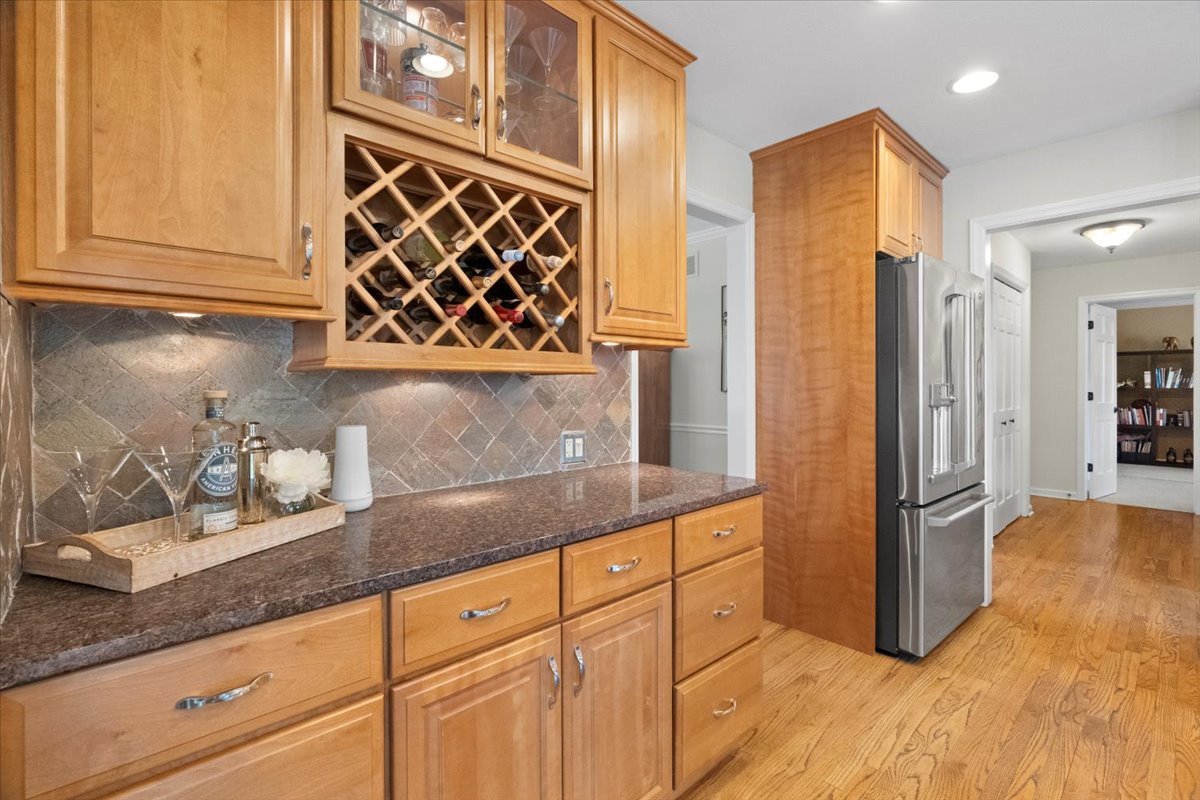 1012 Windhaven Road Libertyville, IL 60048 - Photo 16 of 63 Gallery Image 16