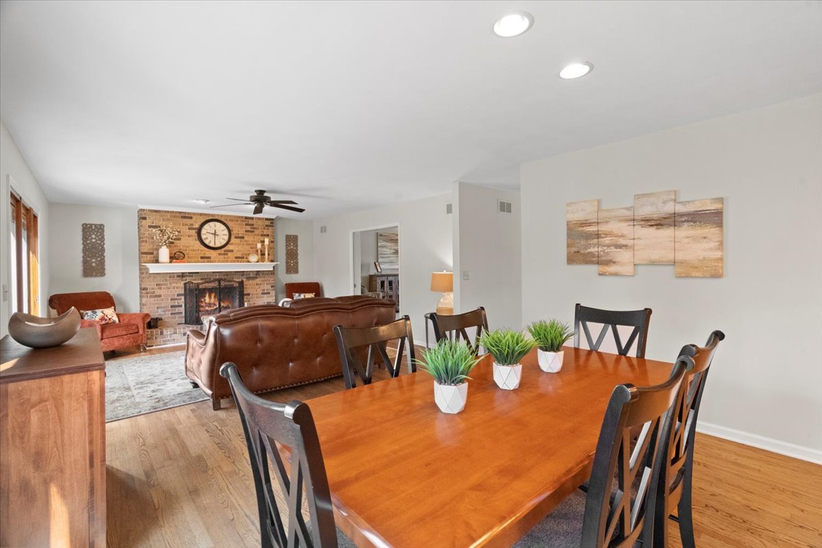 1012 Windhaven Road Libertyville, IL 60048 - Photo 22 of 63 Gallery Image 22
