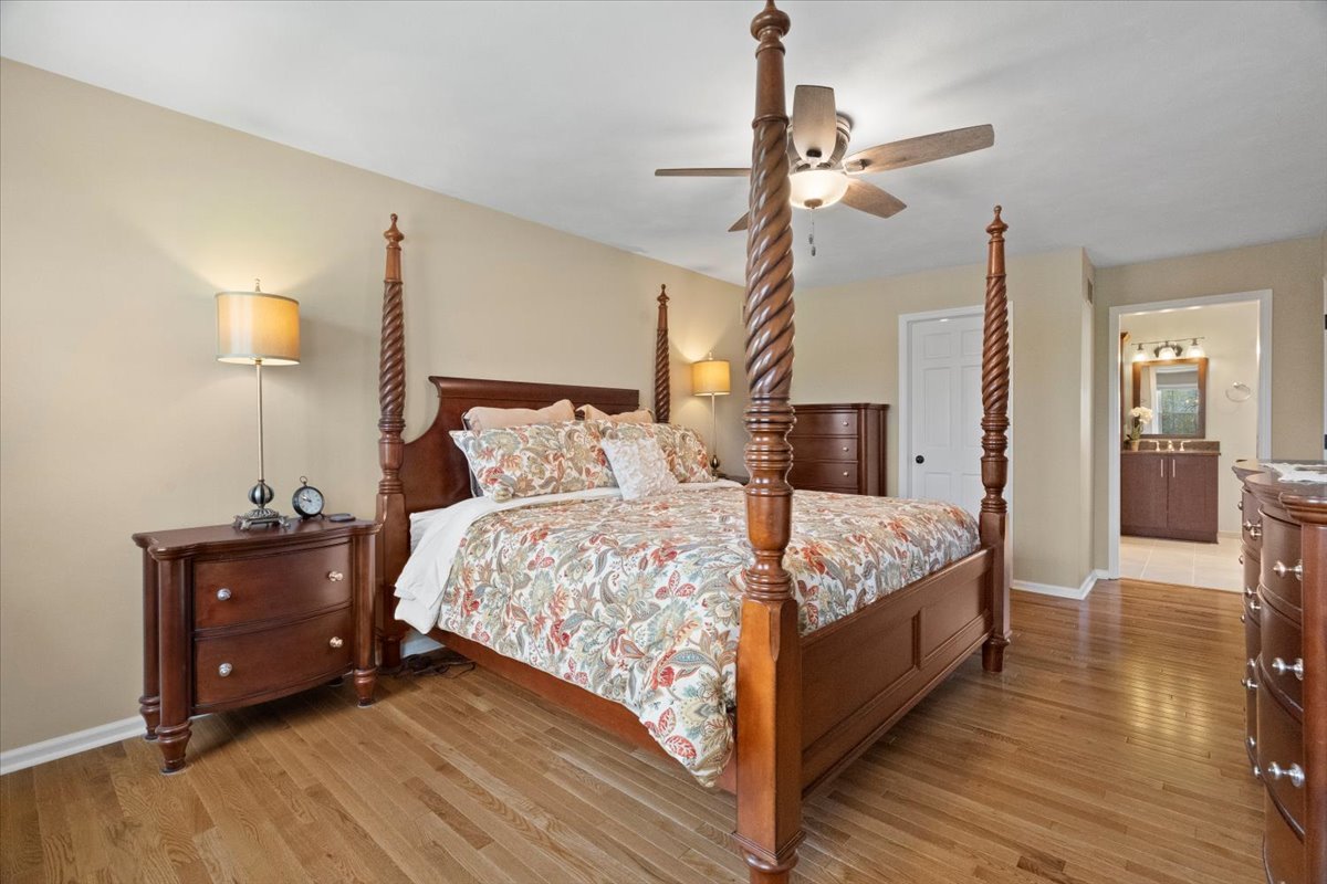 1012 Windhaven Road Libertyville, IL 60048 - Photo 38 of 63 Gallery Image 38