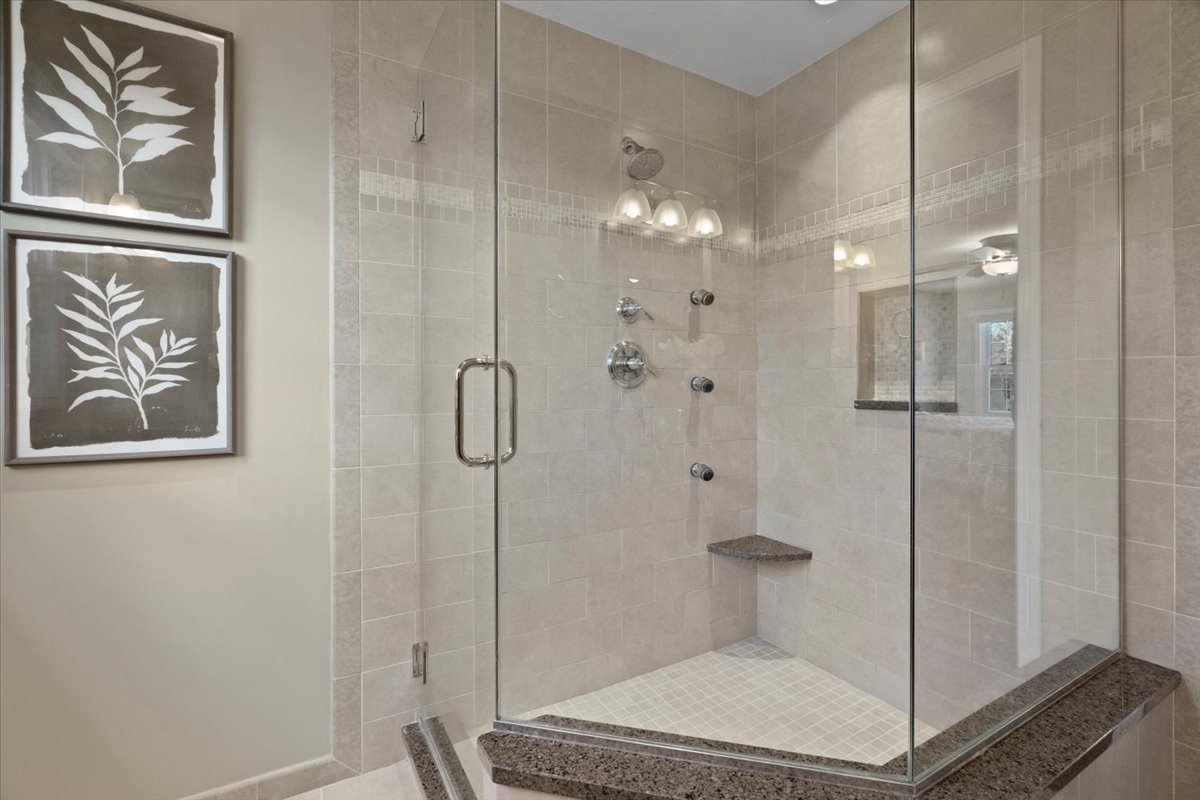 1012 Windhaven Road Libertyville, IL 60048 - Photo 42 of 63 Gallery Image 42