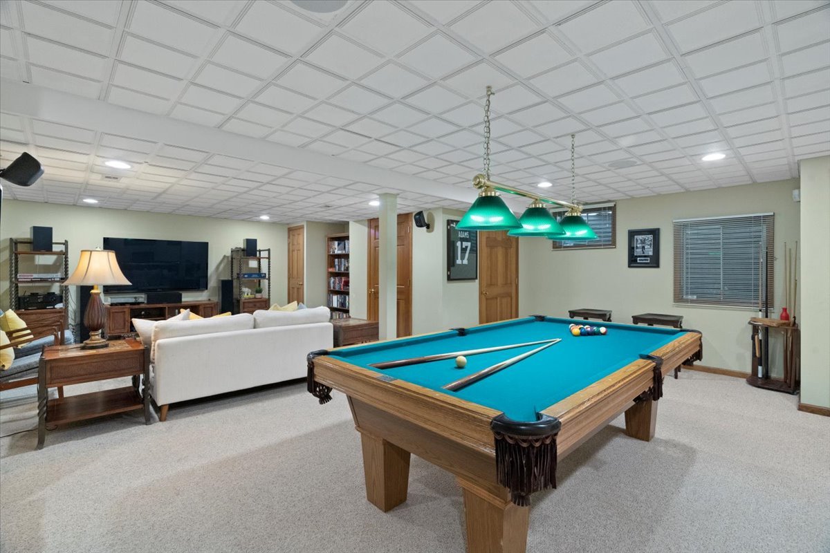 1012 Windhaven Road Libertyville, IL 60048 - Photo 48 of 63 Gallery Image 48