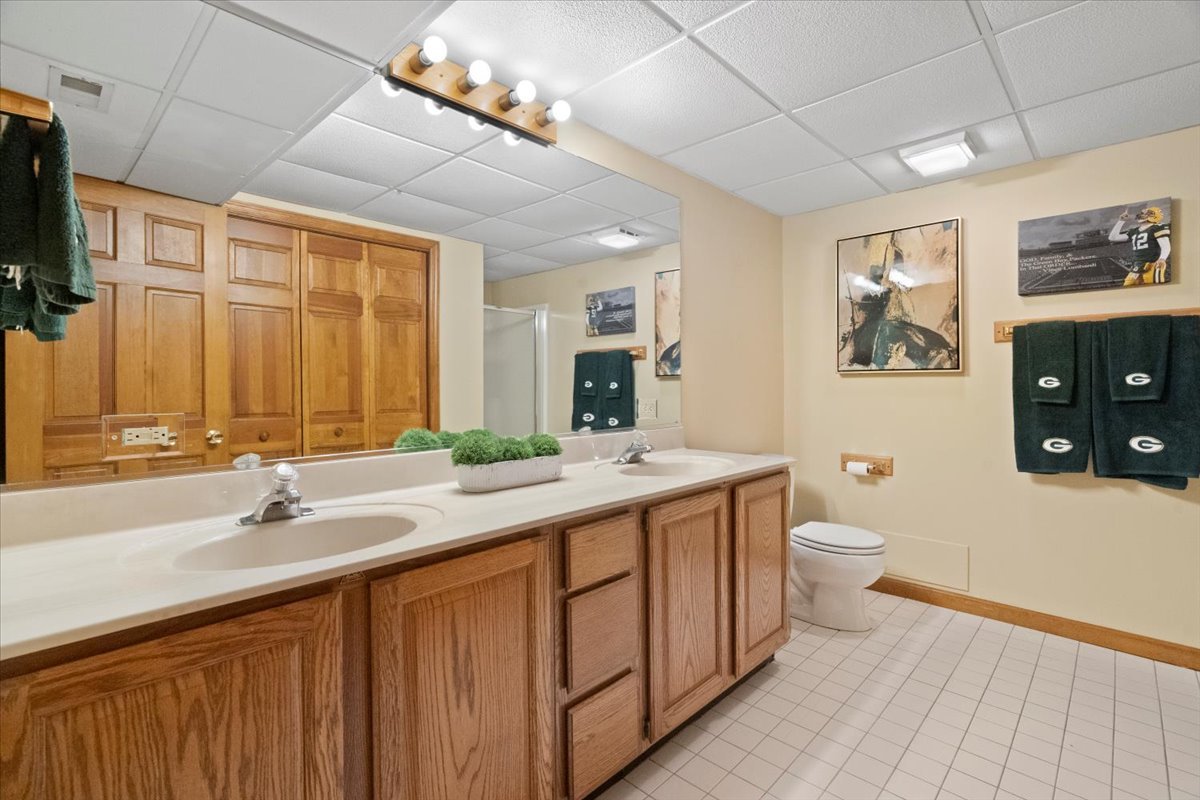 1012 Windhaven Road Libertyville, IL 60048 - Photo 50 of 63 Gallery Image 50