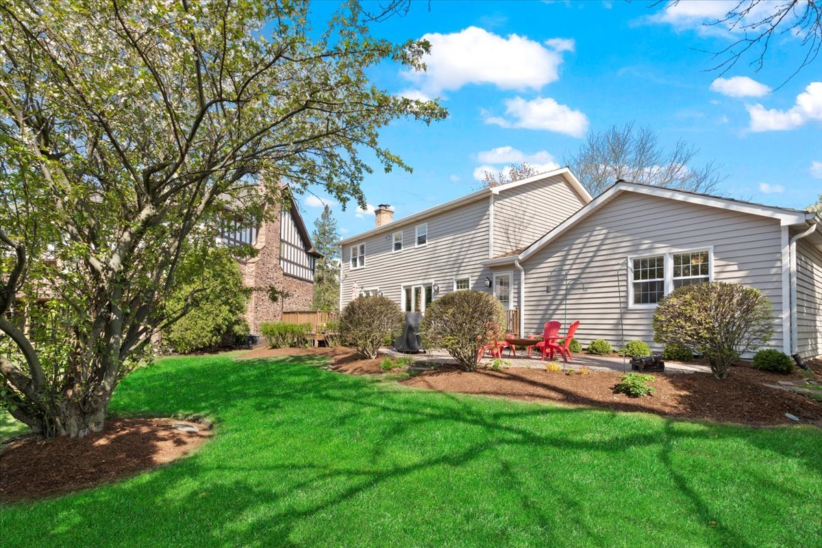 1012 Windhaven Road Libertyville, IL 60048 - Photo 57 of 63 Gallery Image 57