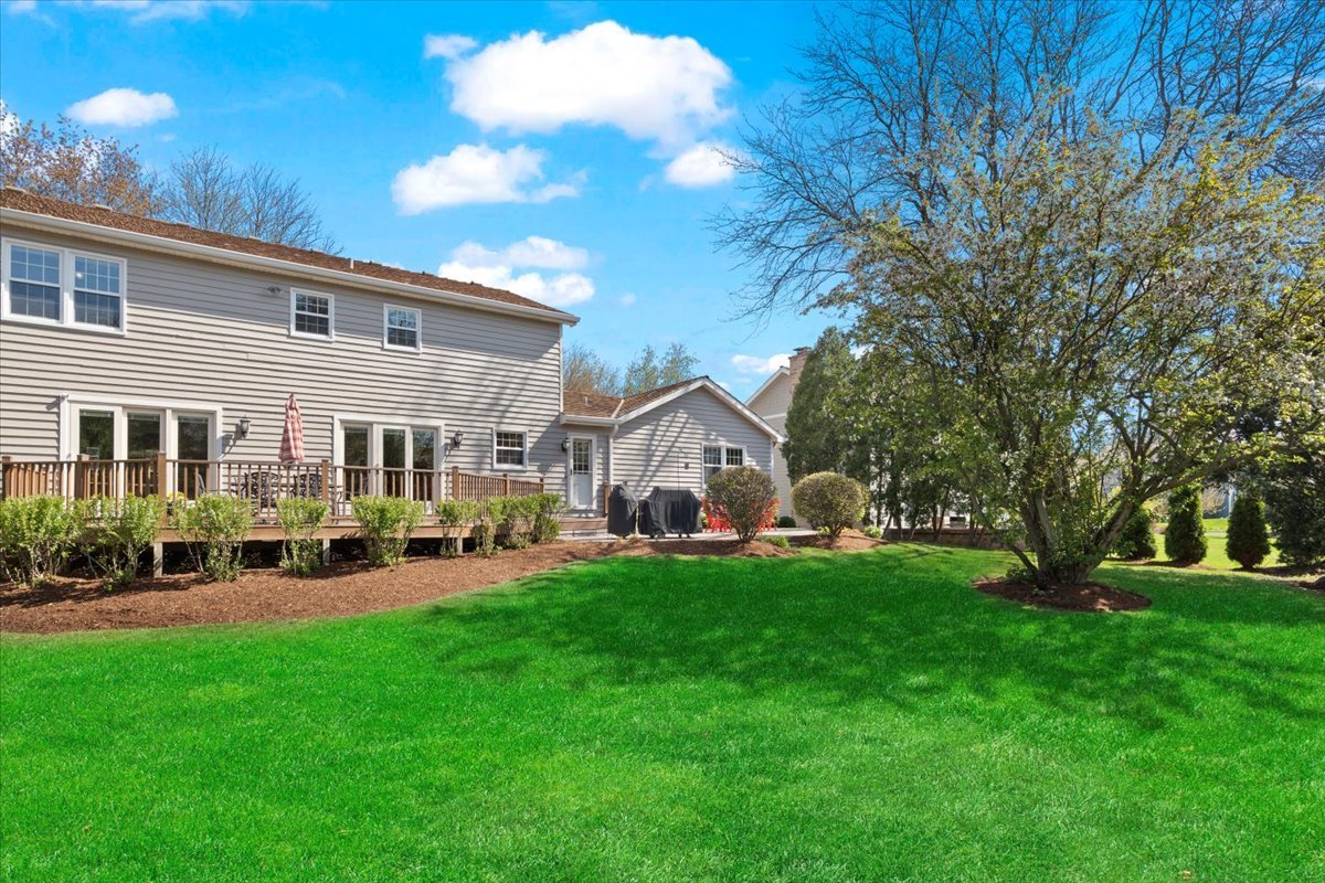 1012 Windhaven Road Libertyville, IL 60048 - Photo 58 of 63 Gallery Image 58