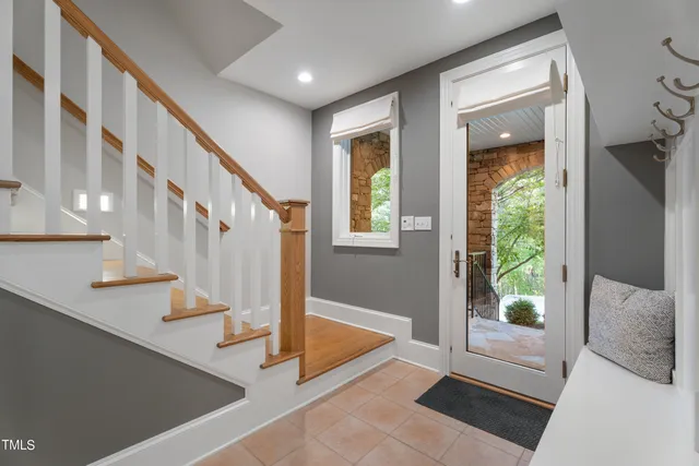 $3,250,000 | 32430 Archdale Drive, Chapel Hill, NC 27517