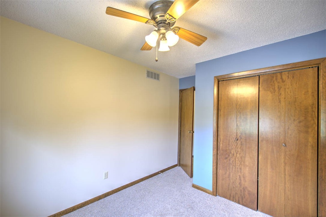 976 South Green Meadow Drive Decatur, IL 62521 - Photo 21 of 32