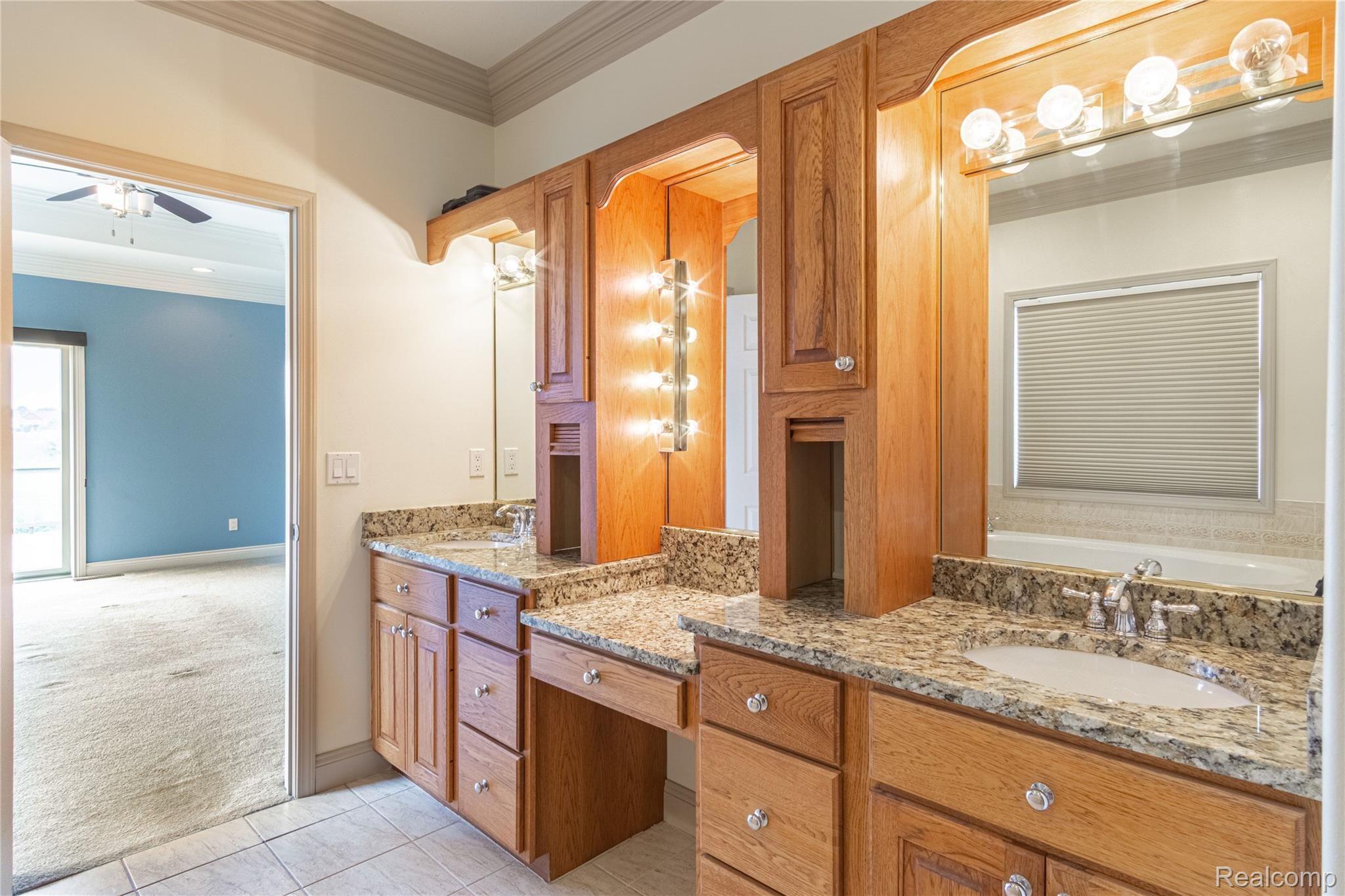9066 Copper Ridge Circle Davison, MI 48423 - Photo 17 of 51 Interiors (45 of 71).jpg