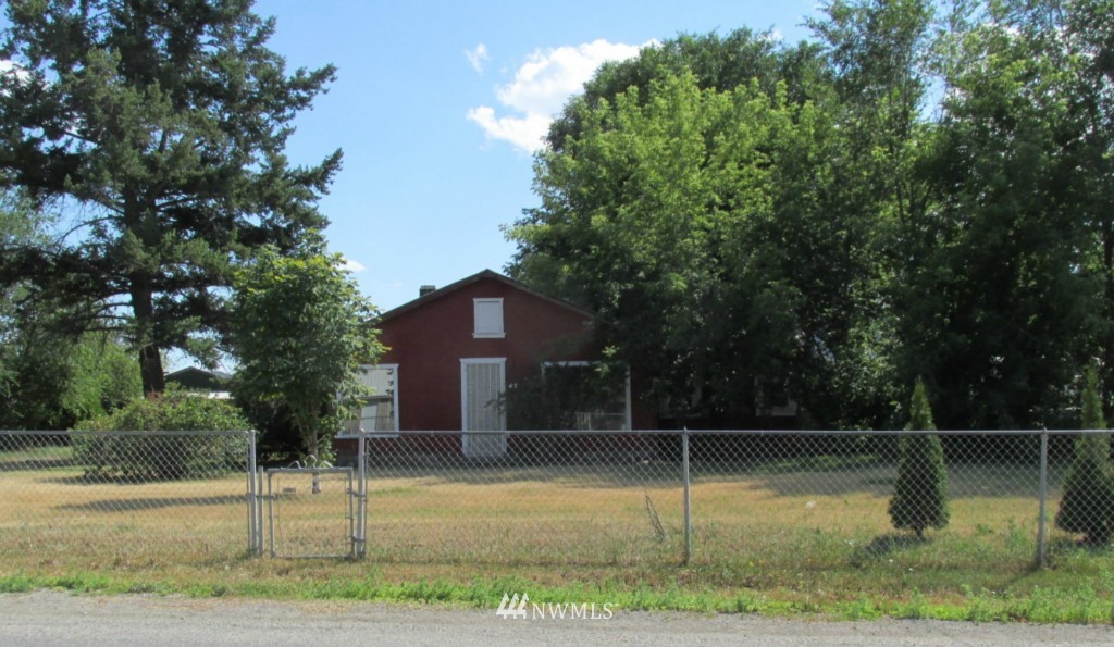 47 Jennings Loop Road Oroville, WA 98844 - Photo 1 of 14 Gallery Image 1