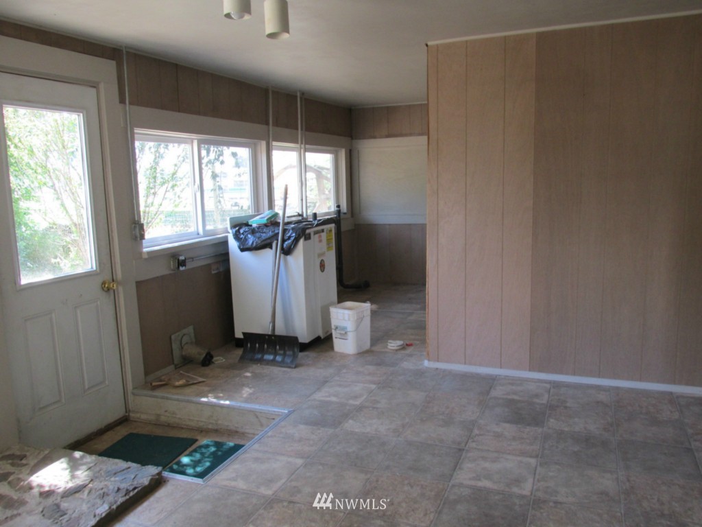 47 Jennings Loop Road Oroville, WA 98844 - Photo 6 of 14 Gallery Image 6