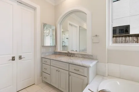 $1,749,000 | 6806 West Warwick Lake Lane, Spring, TX 77389