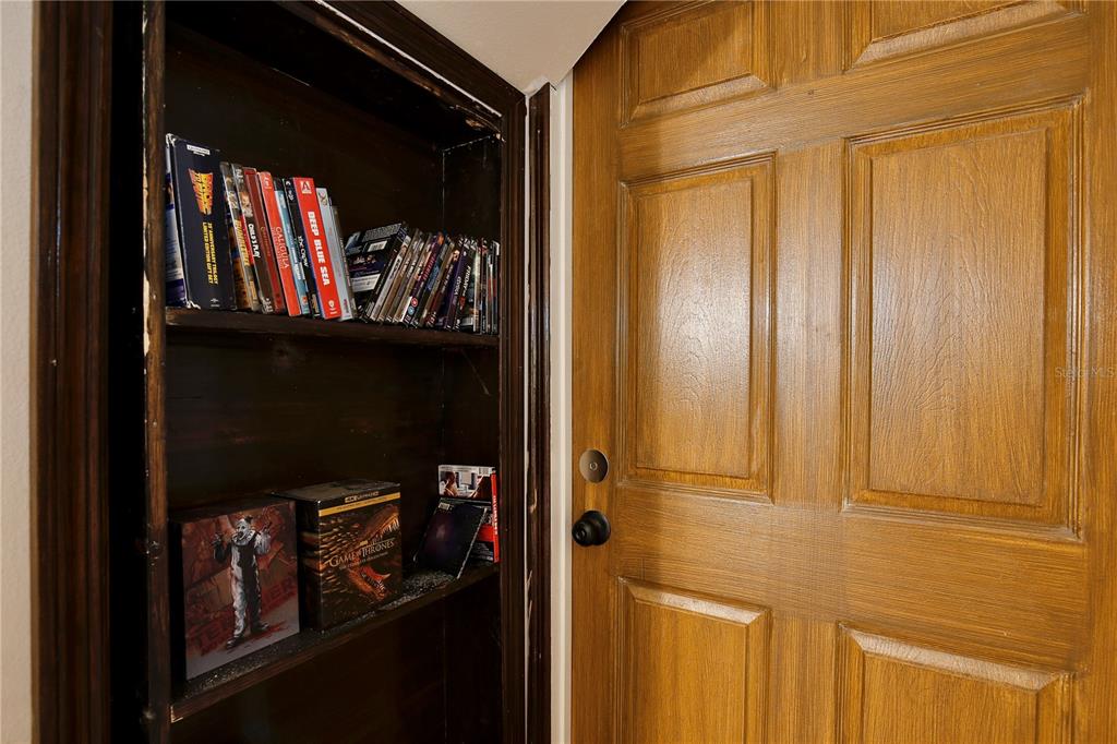 425 Mercers Fernery Road DeLand, FL 32720 - Photo 29 of 54 a view of walk in closet