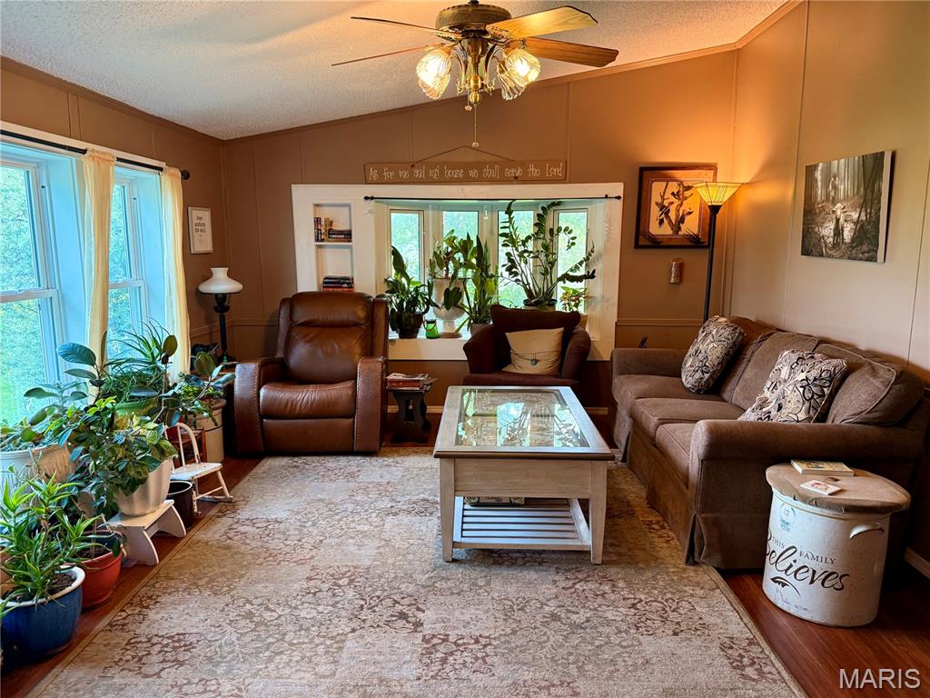 16528 Conrad Road Brighton, IL 62012 - Photo 22 of 32 Gallery Image 22