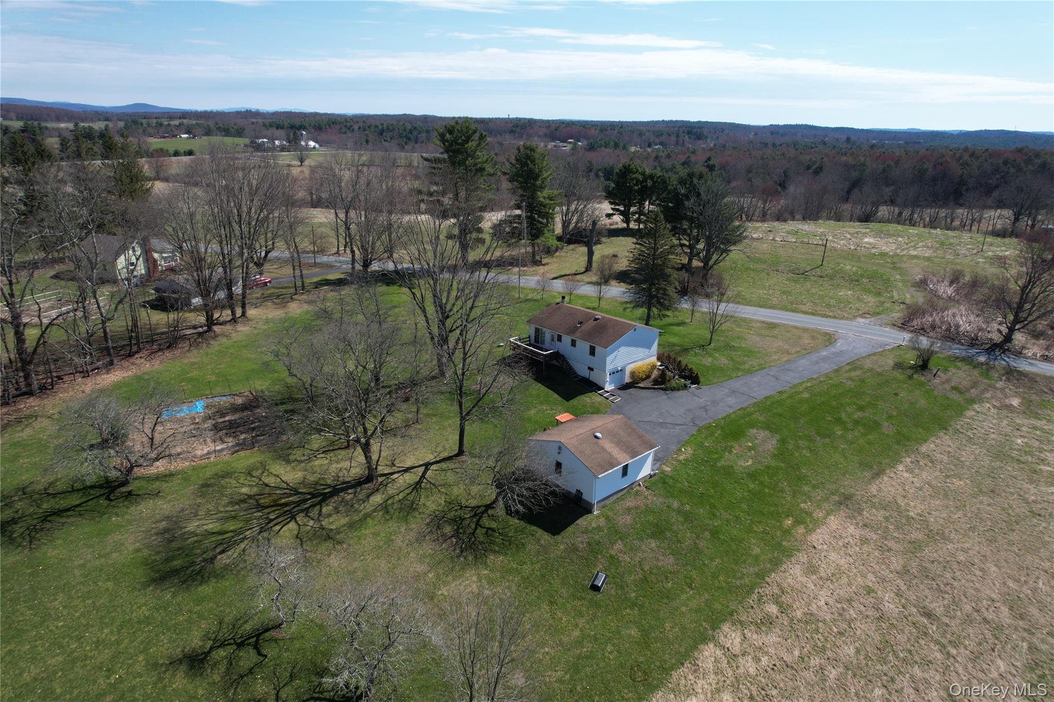 62 Pucky Huddle Road Bethel, NY 12720 - Photo 9 of 35