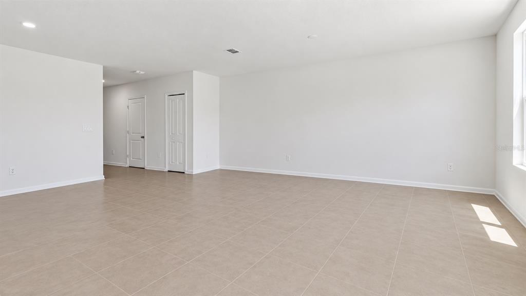 2461 Hallow Gdn Road Eustis, FL 32726 - Photo 3 of 28 Gallery Image 3