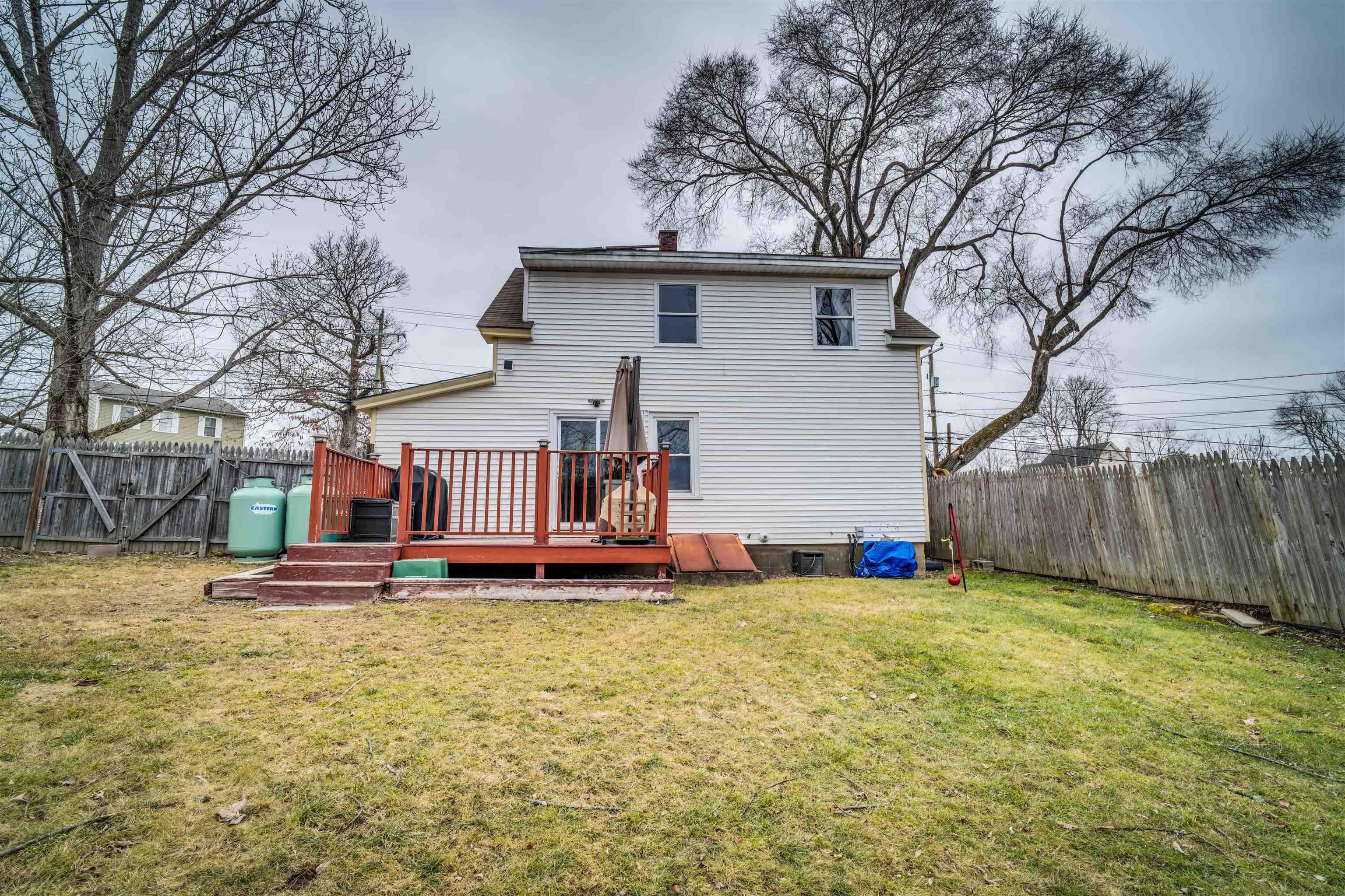 121 Pickering Road Rochester, NH 03839 - Photo 29 of 39