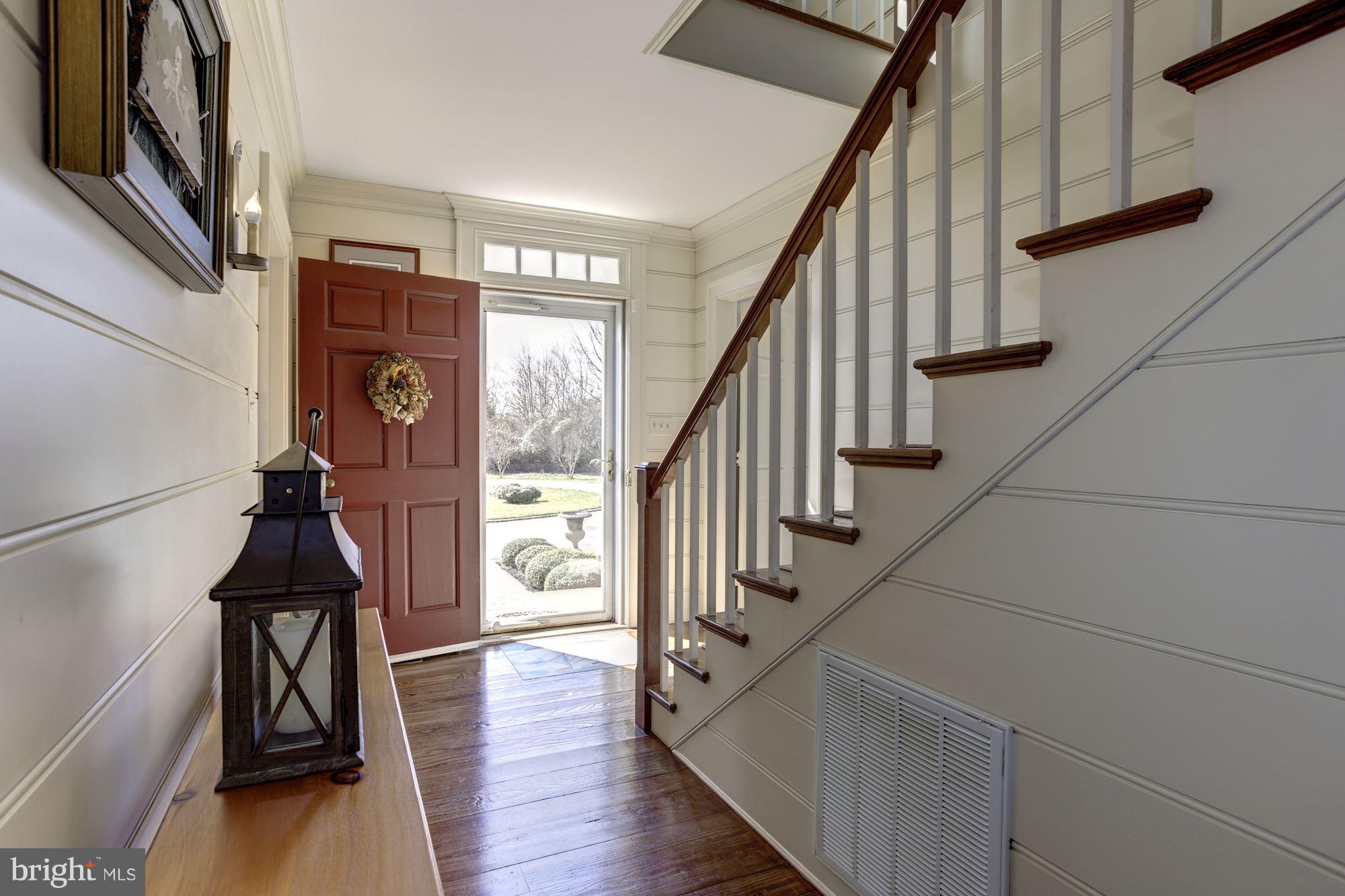 1230 Hudson Road Cambridge, MD 21613 - Photo 3 of 30 Foyer