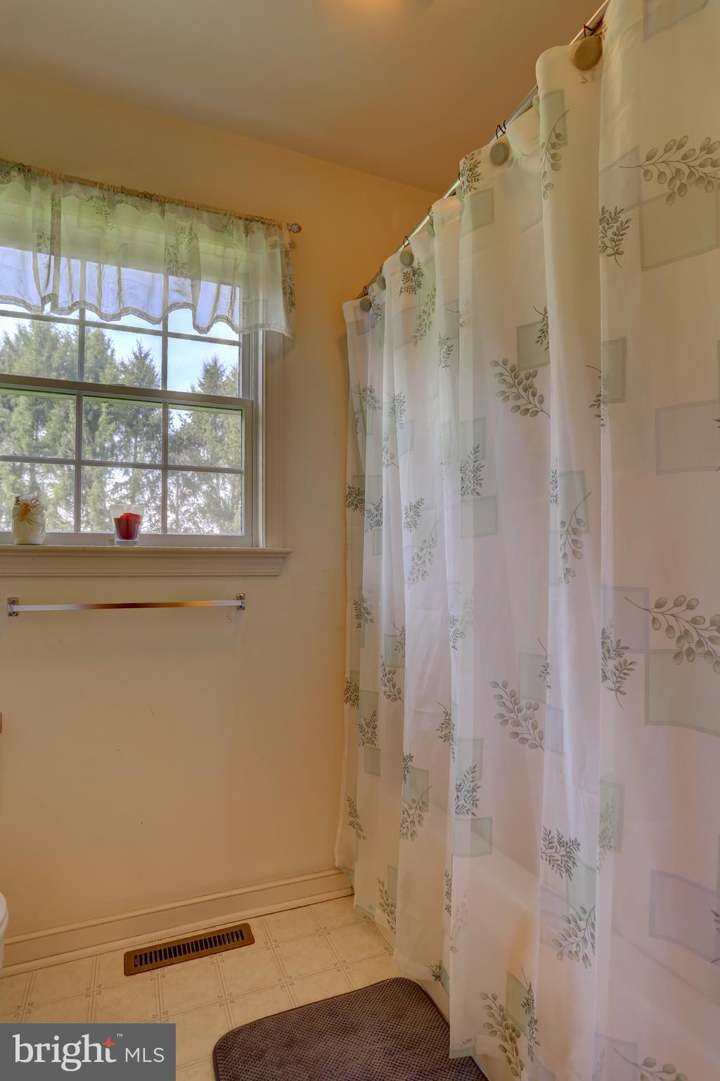 359 Squire Lane Lititz, PA 17543 - Photo 21 of 33 Gallery Image 21