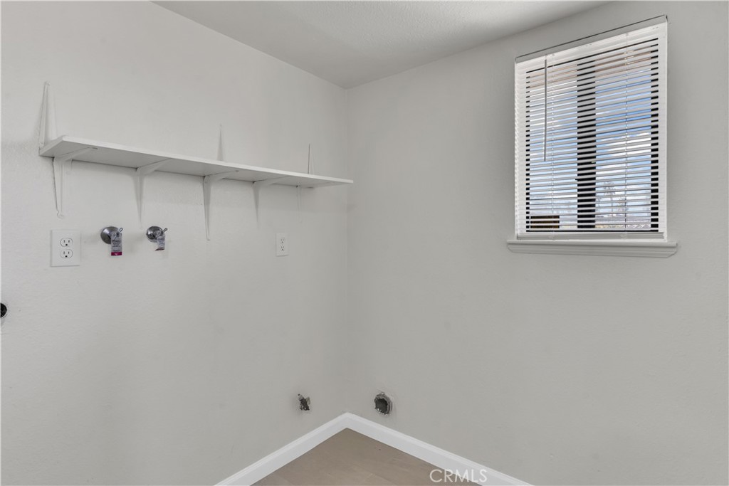 8922 I Hesperia, CA 92345 - Photo 9 of 17