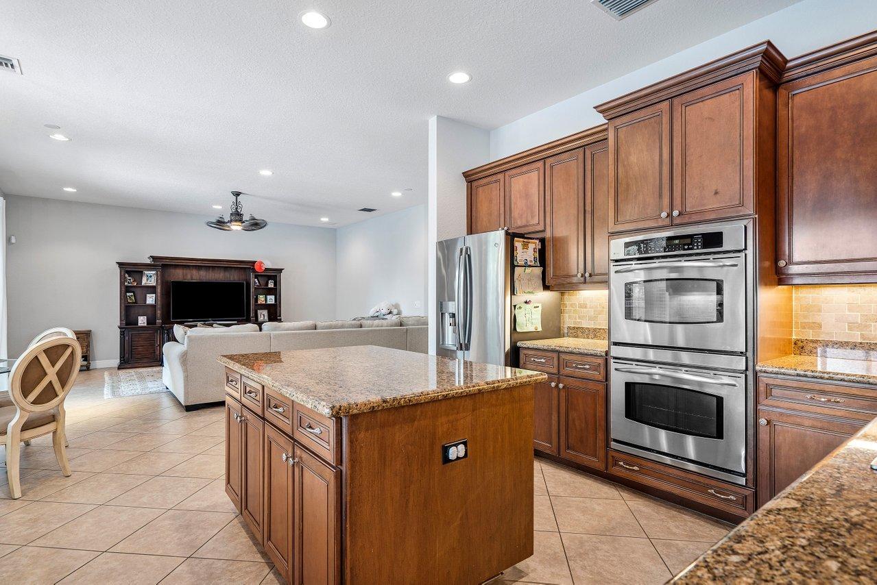 11245 Misty Ridge Way Boynton Beach, FL 33473 - Photo 19 of 52 011-11245MistyRidgeWay-BoyntonBeach-FL-3