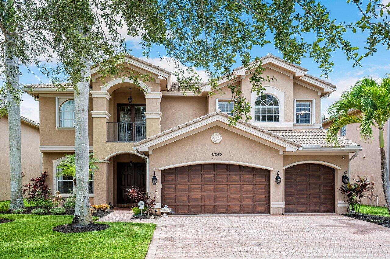 11245 Misty Ridge Way Boynton Beach, FL 33473 - Photo 3 of 52 002-11245MistyRidgeWay-BoyntonBeach-FL-3