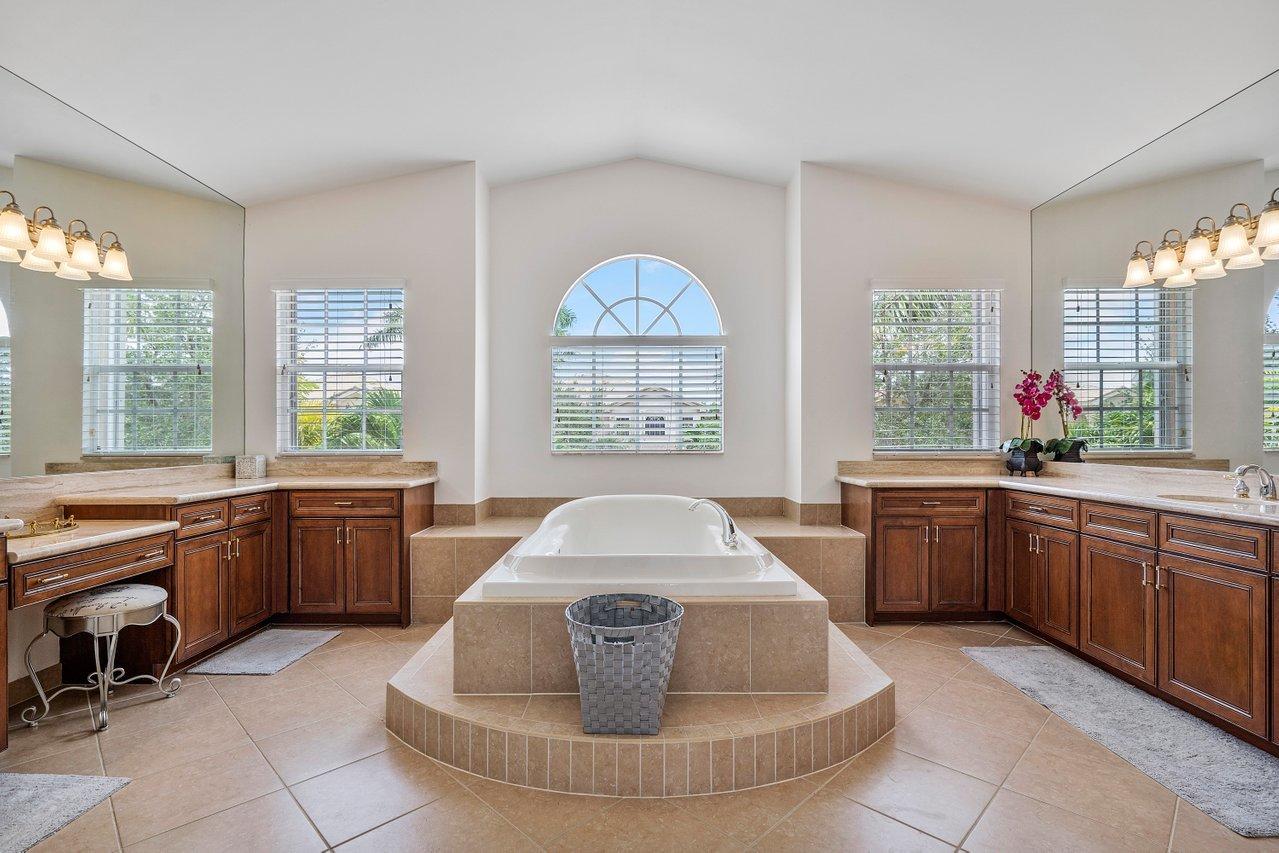 11245 Misty Ridge Way Boynton Beach, FL 33473 - Photo 36 of 52 021-11245MistyRidgeWay-BoyntonBeach-FL-3