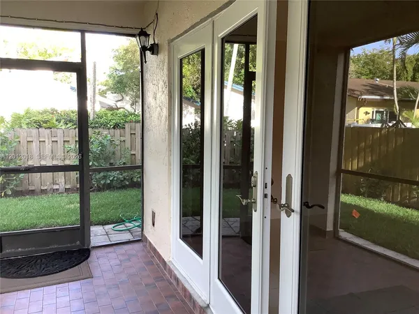 $3,600 | 3581 Simms Street, Hollywood, FL 33021