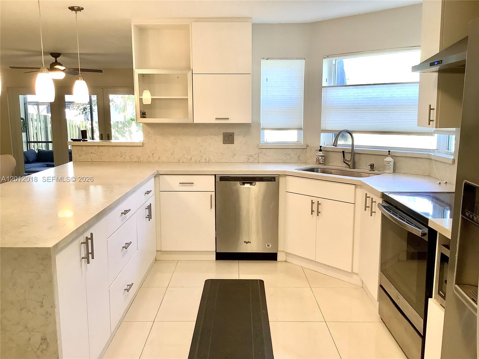 3581 Simms Street Hollywood, FL 33021 - Photo 7 of 39