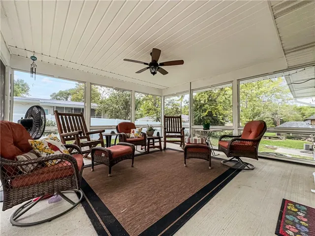 $235,000 | 512 Country Club Road, Lexington, MO 64067