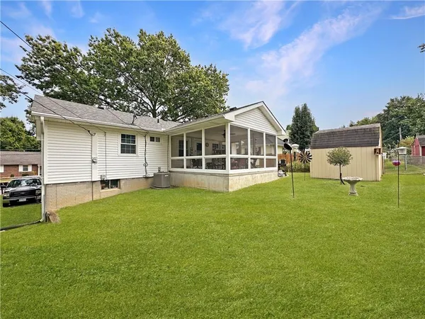 $220,000 | 512 Country Club Road, Lexington, MO 64067