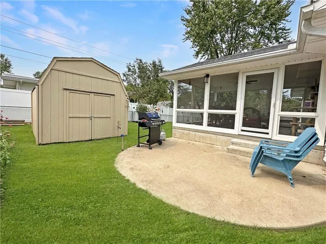 $235,000 | 512 Country Club Road, Lexington, MO 64067