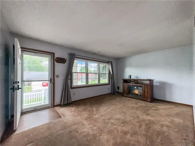 $235,000 | 512 Country Club Road, Lexington, MO 64067