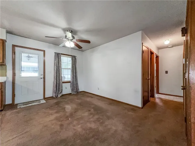 $235,000 | 512 Country Club Road, Lexington, MO 64067