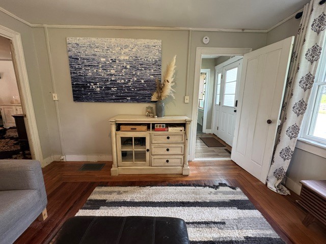 106 North Road South Kingstown, RI 02879 - Photo 20 of 36 Front living room facing street