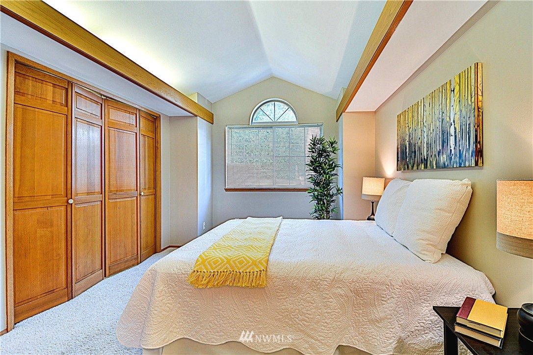 23616 Edmonds Way, Unit F Edmonds, WA 98026 - Photo 11 of 18 Gallery Image 11