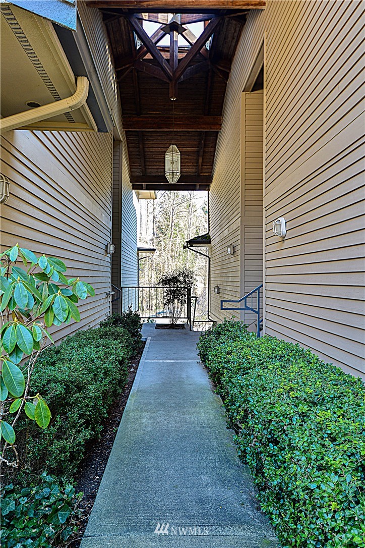 23616 Edmonds Way, Unit F Edmonds, WA 98026 - Photo 16 of 18 Gallery Image 16