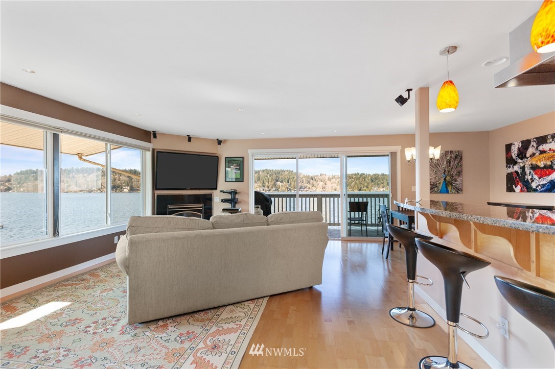 5021 Ripley Lane North, Unit 304 Renton, WA 98056 - Photo 2 of 25