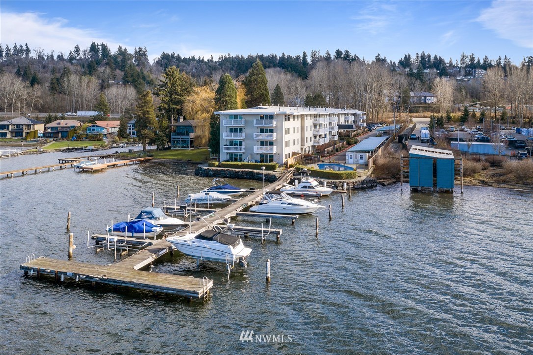 5021 Ripley Lane North, Unit 304 Renton, WA 98056 - Photo 24 of 25
