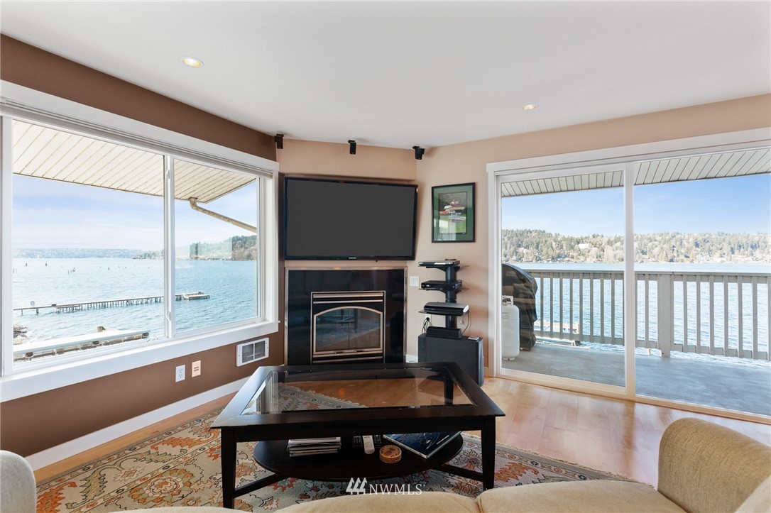 5021 Ripley Lane North, Unit 304 Renton, WA 98056 - Photo 5 of 25